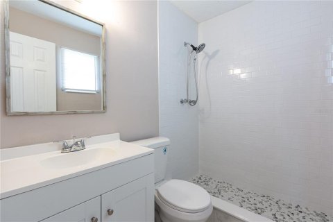 Casa en alquiler en New Port Richey, Florida, 2 dormitorios, 74.41 m2 № 1906499 - foto 10