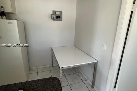 Appartement à louer à Hialeah, Floride: 1 chambre, 425.59 m2 № 2031608 - photo 2