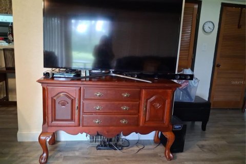 Condo in Haines City, Florida, 2 bedrooms  № 2219694 - photo 5