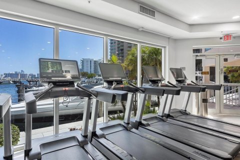 Снять в аренду квартиру в Авентура, Флорида 2 спальни, 130.06м2, № 2041768 - фото 27