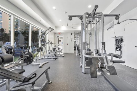 Снять в аренду квартиру в Авентура, Флорида 2 спальни, 130.06м2, № 2041768 - фото 28