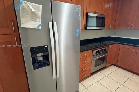 Снять в аренду квартиру в Авентура, Флорида 2 спальни, 130.06м2, № 2041768 - фото 7