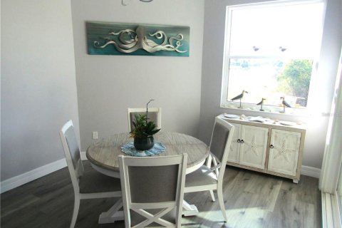 Villa ou maison à vendre à Punta Gorda, Floride: 3 chambres, 185.8 m2 № 2330900 - photo 3