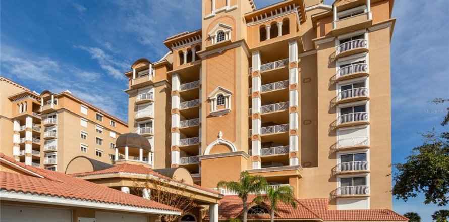 Condominio en Titusville, Florida, 3 dormitorios № 926668