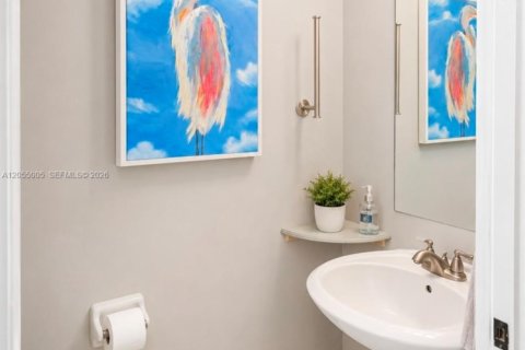 Touwnhouse à vendre à Miami, Floride: 3 chambres, 120.77 m2 № 2264894 - photo 10
