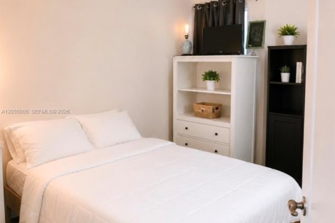 Touwnhouse à vendre à Miami, Floride: 3 chambres, 120.77 m2 № 2264894 - photo 8