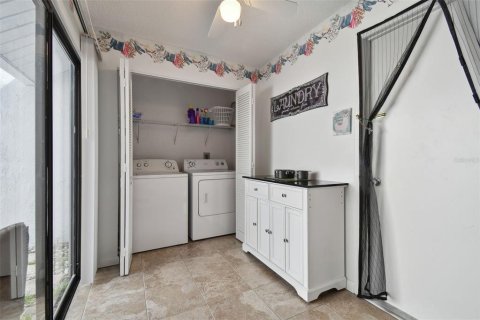 Condo in Land O' Lakes, Florida, 2 bedrooms  № 1791559 - photo 26