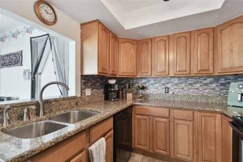 Condo in Land O' Lakes, Florida, 2 bedrooms  № 1791559 - photo 23
