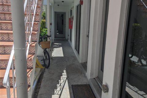 Copropriété à louer à Miami Beach, Floride: 1 chambre, 40.51 m2 № 1889485 - photo 17