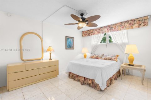 Купить кондоминиум в Помпано-Бич, Флорида 2 спальни, 83.98м2, № 2062423 - фото 15