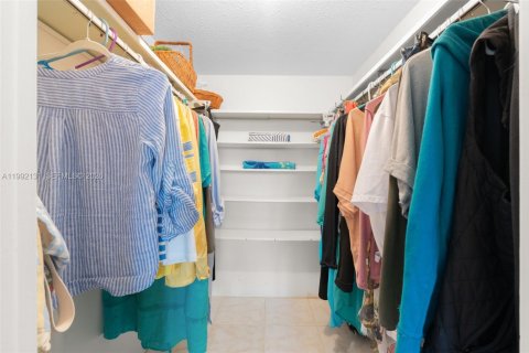 Купить кондоминиум в Помпано-Бич, Флорида 2 спальни, 83.98м2, № 2062423 - фото 19