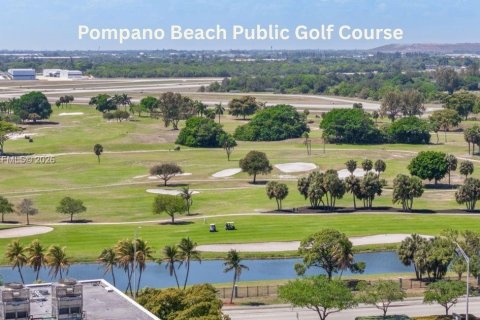 Купить кондоминиум в Помпано-Бич, Флорида 2 спальни, 83.98м2, № 2062423 - фото 30