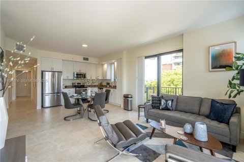 Apartment in Coral Gables, Florida 3 bedrooms, 136.1 sq.m. № 1994452 - photo 7