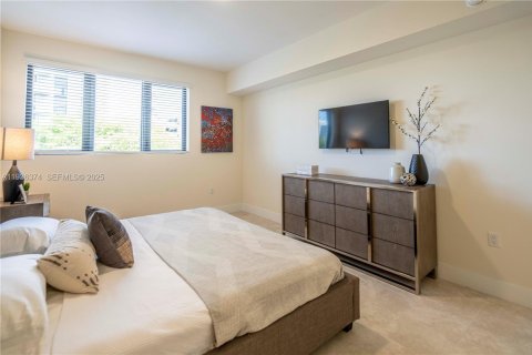 Apartment in Coral Gables, Florida 3 bedrooms, 136.1 sq.m. № 1994452 - photo 12