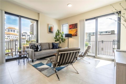 Apartment in Coral Gables, Florida 3 bedrooms, 136.1 sq.m. № 1994452 - photo 5