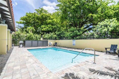 Apartment in Coral Gables, Florida 3 bedrooms, 136.1 sq.m. № 1994452 - photo 29