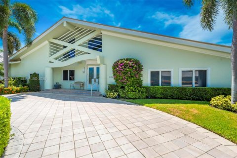 Casa en venta en Lighthouse Point, Florida, 5 dormitorios, 553.88 m2 № 2353750 - foto 9