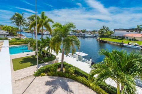 Casa en venta en Lighthouse Point, Florida, 5 dormitorios, 553.88 m2 № 2353750 - foto 4