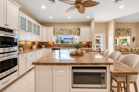 Casa en venta en Lighthouse Point, Florida, 5 dormitorios, 553.88 m2 № 2353750 - foto 20