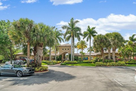 Villa ou maison à vendre à Delray Beach, Floride: 5 chambres, 311.13 m2 № 1217564 - photo 1