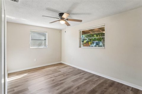 Villa ou maison à vendre à Saint Petersburg, Floride: 2 chambres, 93.65 m2 № 2429453 - photo 13