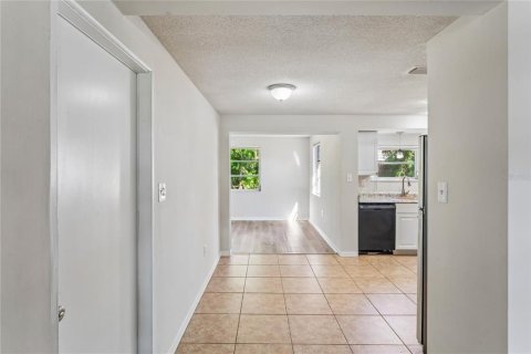 Villa ou maison à vendre à Saint Petersburg, Floride: 2 chambres, 93.65 m2 № 2429453 - photo 10