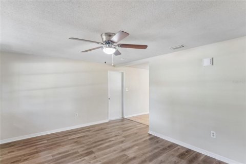 Villa ou maison à vendre à Saint Petersburg, Floride: 2 chambres, 93.65 m2 № 2429453 - photo 3