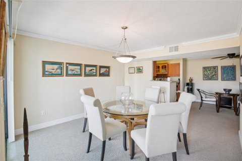 Купить кондоминиум в Палм-Харбор, Флорида 8 комнат, 130.99м2, № 2149238 - фото 20