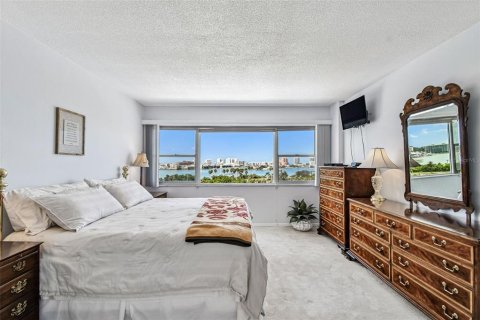 Condo in Clearwater, Florida, 2 bedrooms № 2234435 - photo 24