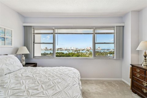 Condo in Clearwater, Florida, 2 bedrooms № 2234435 - photo 15