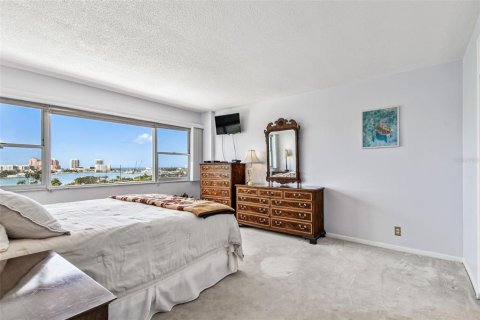 Condo in Clearwater, Florida, 2 bedrooms № 2234435 - photo 22