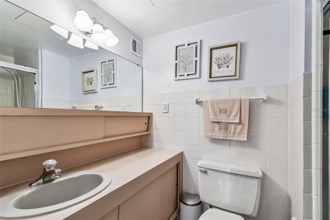 Condo in Clearwater, Florida, 2 bedrooms № 2234435 - photo 20