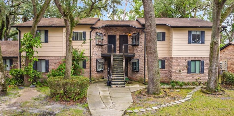 Condominio en Kissimmee, Florida, 2 dormitorios № 1919030