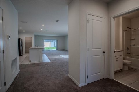 Villa ou maison à vendre à Clermont, Floride: 4 chambres, 194.26 m2 № 1909849 - photo 12