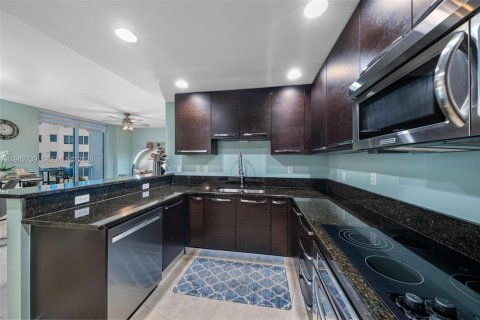 Copropriété à vendre à Aventura, Floride: 2 chambres, 134.99 m2 № 2056879 - photo 7