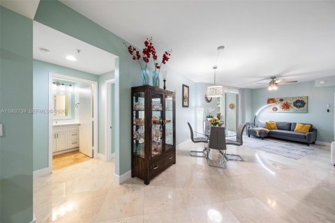 Copropriété à vendre à Aventura, Floride: 2 chambres, 134.99 m2 № 2056879 - photo 5