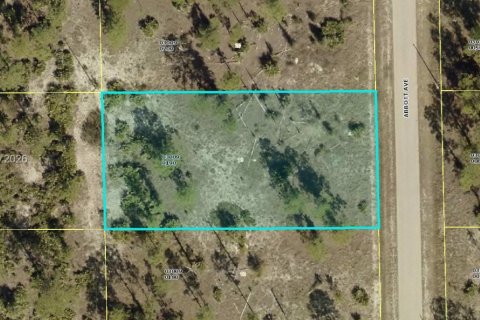 Immobilier commercial à Lehigh Acres, Floride № 2158142