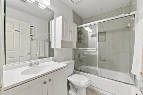 Villa ou maison à vendre à Boynton Beach, Floride: 2 chambres, 125.79 m2 № 2370217 - photo 23