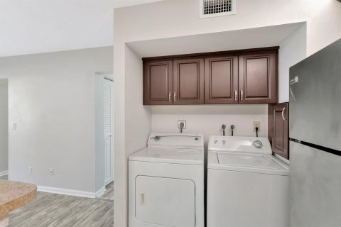 Купить таунхаус в Палм-Бич-Гарденс, Флорида 5 комнат, 107.49м2, № 2082469 - фото 26
