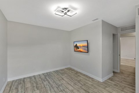Купить таунхаус в Палм-Бич-Гарденс, Флорида 5 комнат, 107.49м2, № 2082469 - фото 29