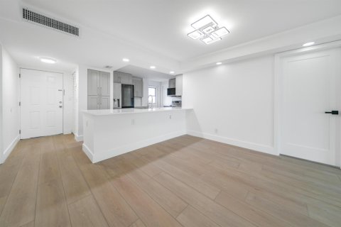 Copropriété à louer à Boca Raton, Floride: 3 chambres, 120.77 m2 № 2168710 - photo 10