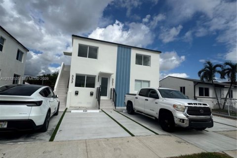 Appartement à louer à Hialeah, Floride: 2 chambres № 2434407 - photo 9