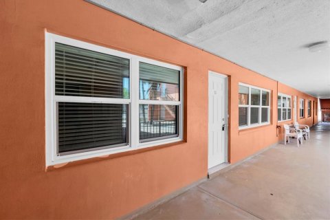 Copropriété à vendre à Saint Pete Beach, Floride: 2 chambres, 77.57 m2 № 2119062 - photo 3