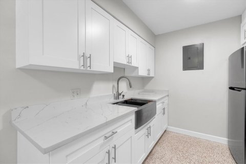 Copropriété à vendre à Saint Pete Beach, Floride: 2 chambres, 77.57 m2 № 2119062 - photo 8
