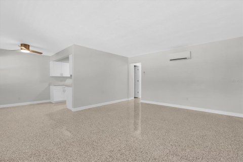 Copropriété à vendre à Saint Pete Beach, Floride: 2 chambres, 77.57 m2 № 2119062 - photo 5