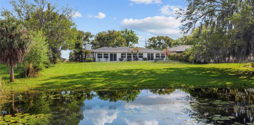 Casa en Maitland, Florida 3 dormitorios, 278.71 m2 № 2120356