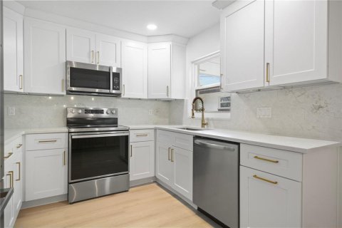 Casa en venta en Maitland, Florida, 3 dormitorios, 278.71 m2 № 2120356 - foto 22