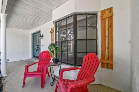 House in Winter Haven, Florida 3 bedrooms, 178.19 sq.m. № 1826975 - photo 4