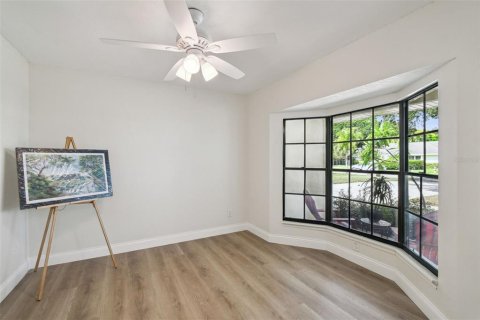 House in Winter Haven, Florida 3 bedrooms, 178.19 sq.m. № 1826975 - photo 23