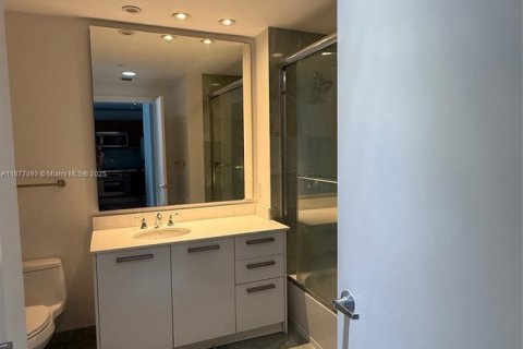 Condominio en alquiler en Miami, Florida, 56.95 m2 № 1924322 - foto 5